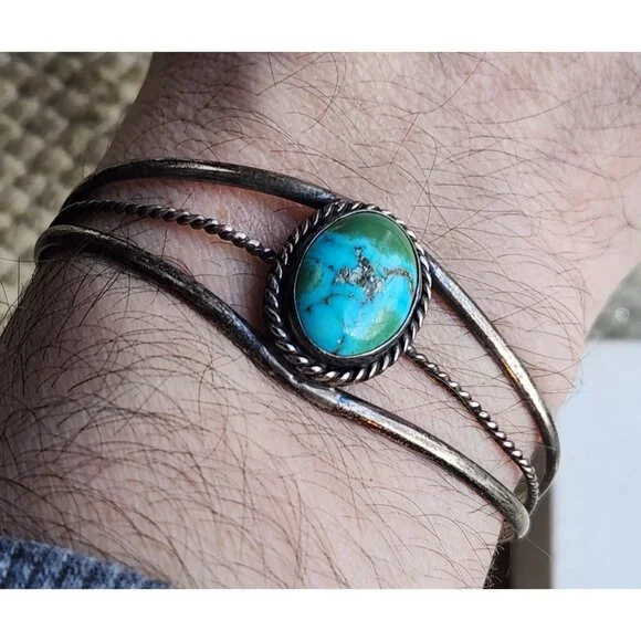 Vintage Navajo Oval Turquoise Green Stone Sterling Silver Cuff Twist Bracelet - Picture 4 of 9
